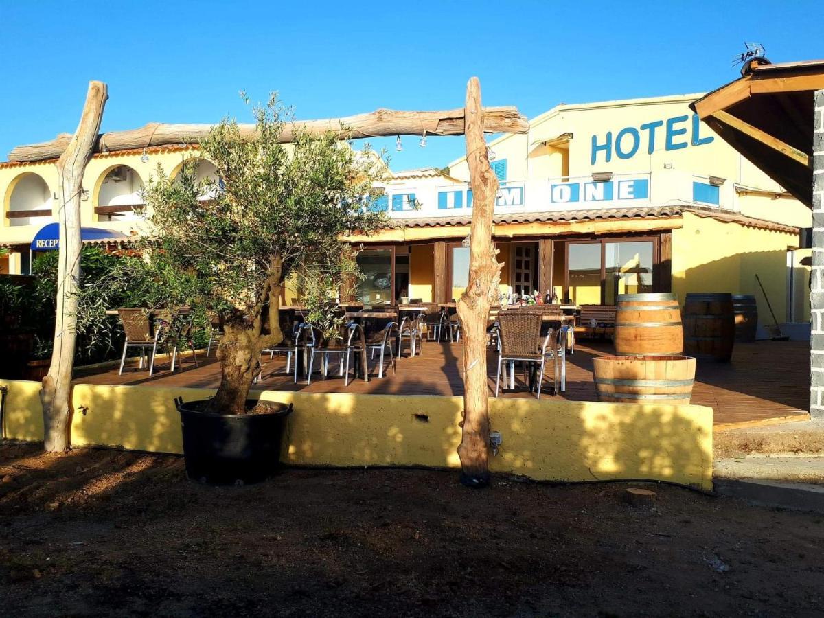 Hôtel U Liamone Saint-Florent  Exterior foto